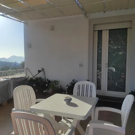 Alojamento de Acomodação e Pequeno-almoço Sunset House 4*